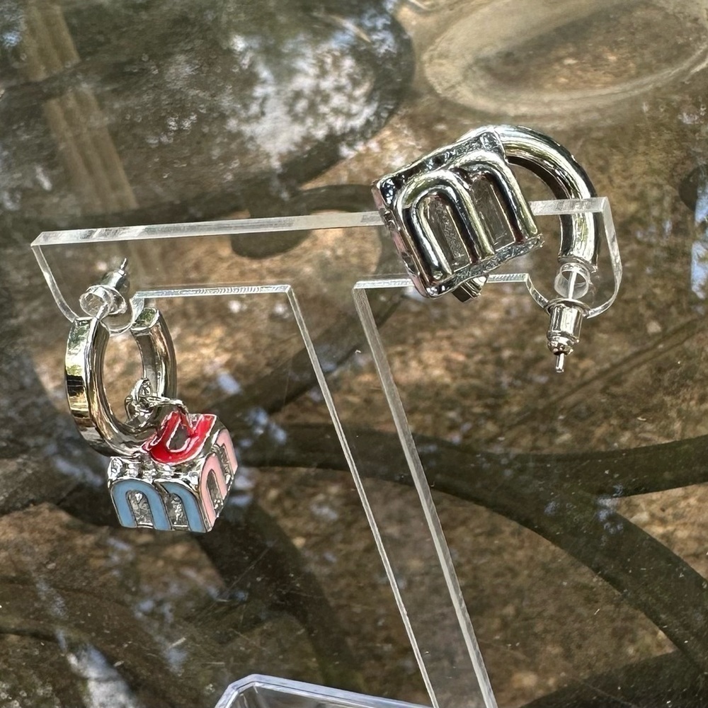 18K White Gold Plated “M” Multicolor Huggie Hoop Earrings With Cube From Hoop - Picture 5 of 5